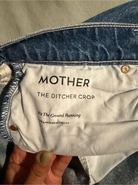 MOTHER The Ditcher Crop Women’s Jeans - Medium Blue